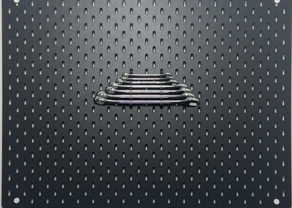 SK-033-WS Wrench holder (For 8 Wrenches)/حامل مفاتيح (لعدد 8  مفاتيح) (Matte Black PLA (Eco-Friendly 🌱))