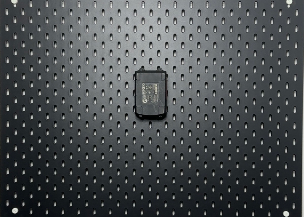 SK-047-WSB Metabo 18V Battery holder/ حامل بطارية ميتابو (Matte Black PLA (Eco-Friendly 🌱))